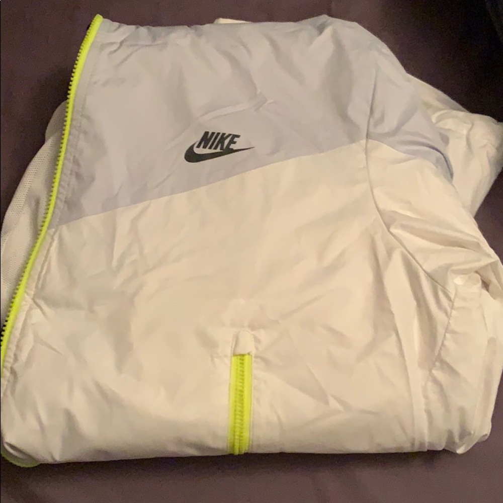 Nike windbreaker